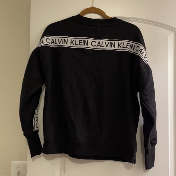 Calvin Klein Black White Logo Crewneck Sweatshirt small petite - Picture 3 of 3